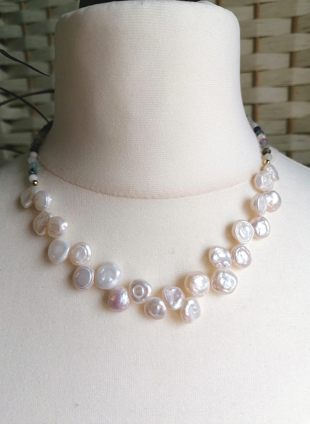 Semi-precious Gemstone Necklace Cultured Freshwater Baroque pearls