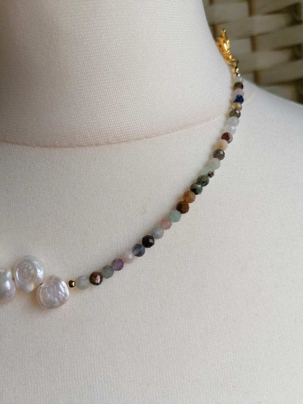 Semi-precious Gemstone Necklace Cultured Freshwater Baroque pearls