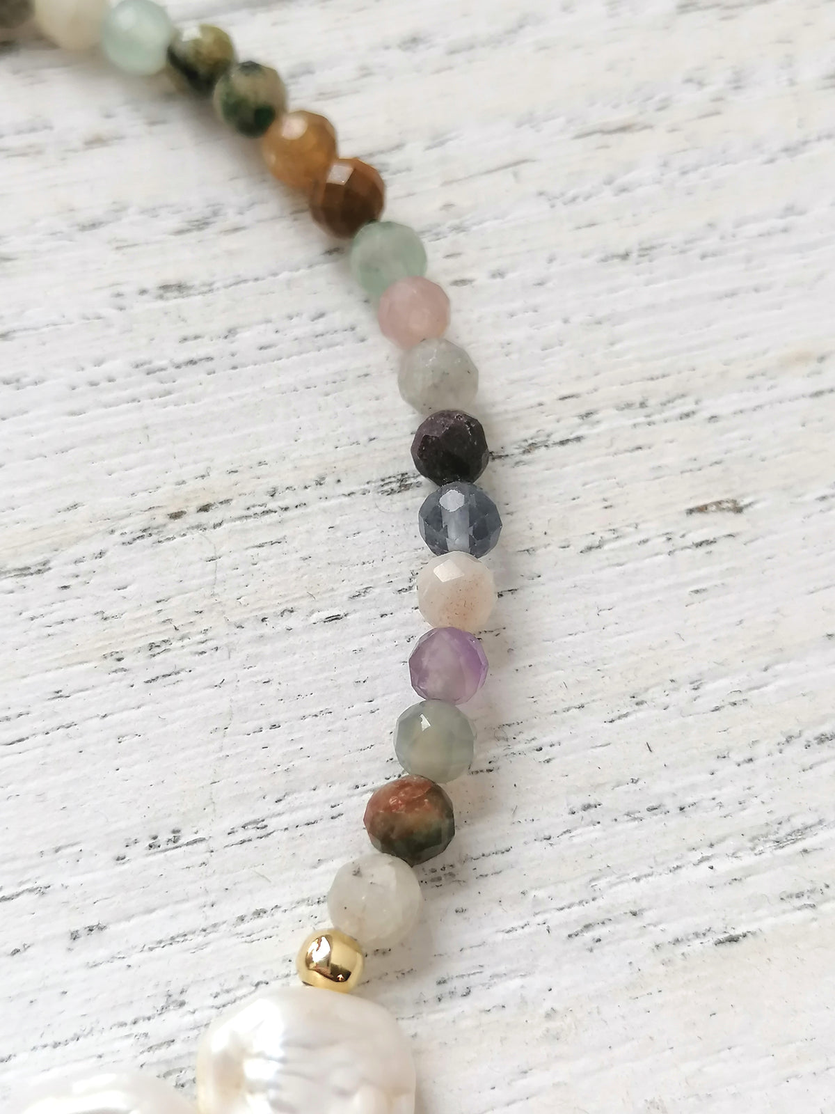 Semi-precious Gemstone Necklace Cultured Freshwater Baroque pearls