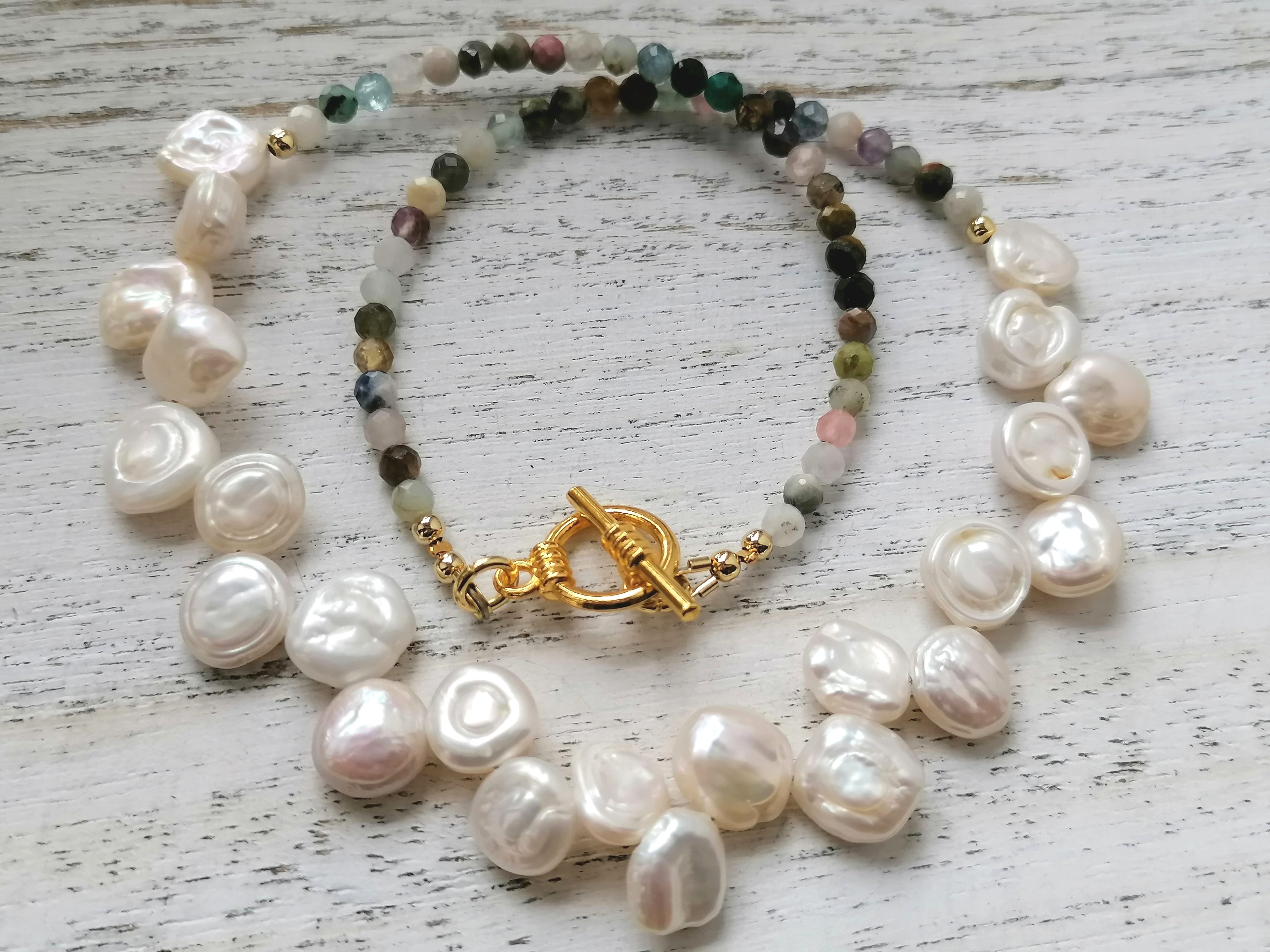 Semi-precious Gemstone Necklace Cultured Freshwater Baroque pearls