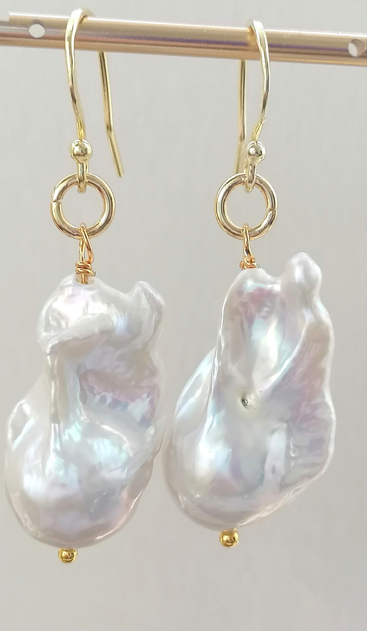 14ct Gold 925 Sterling Silver Cultured Freshwater Baroque Flame ball Earrings Creamy White