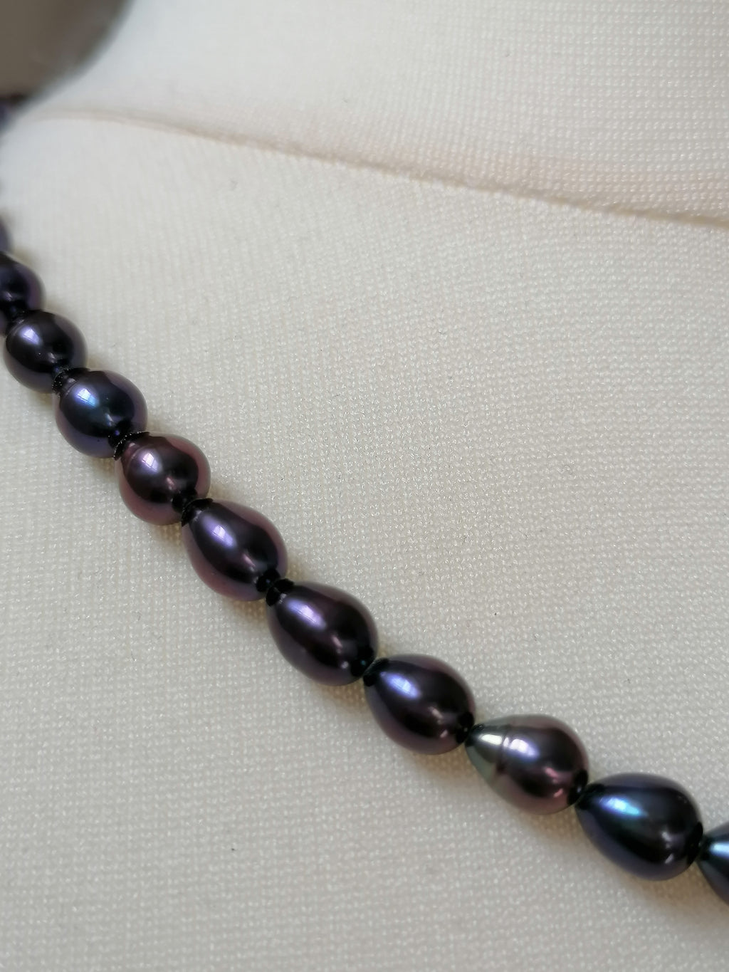 Cultured Freshwater Peacock Pearl Necklace with Baroque Centre Pearl