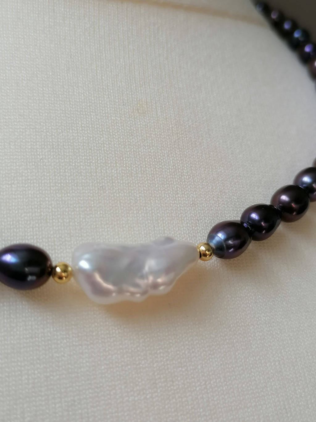 Cultured Freshwater Peacock Pearl Necklace with Baroque Centre Pearl