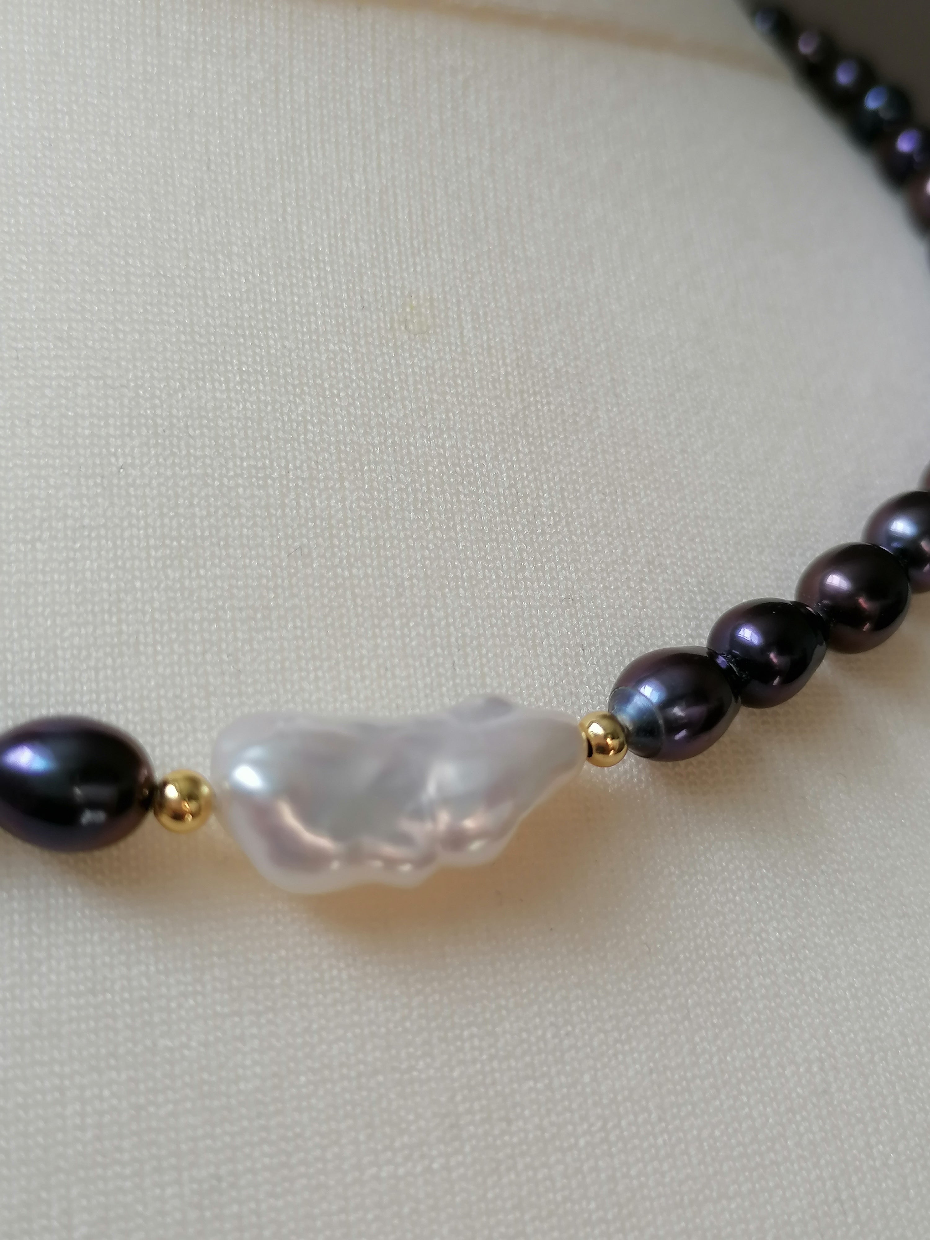 Cultured Freshwater Peacock Pearl Necklace with Baroque Centre Pearl