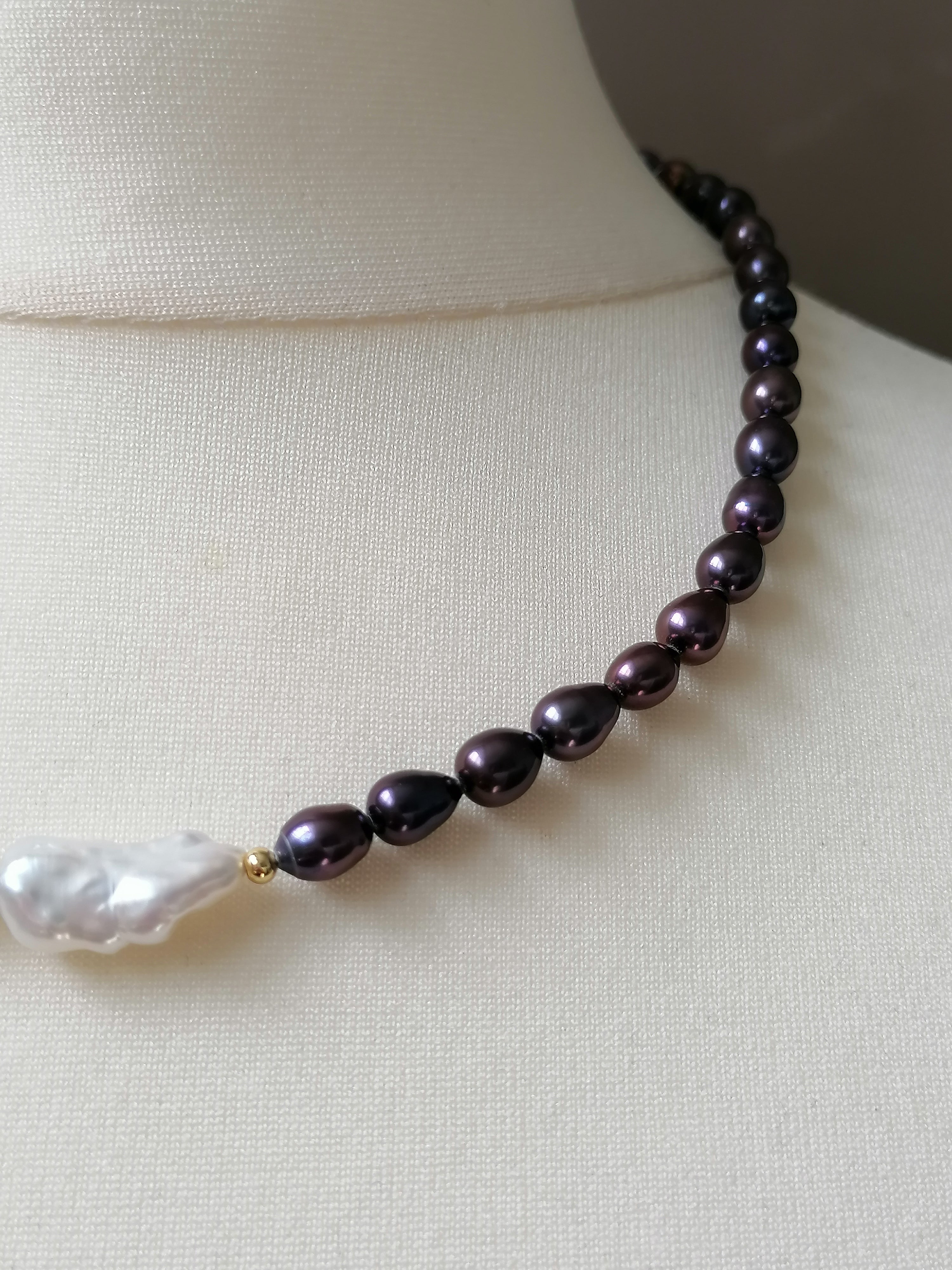 Cultured Freshwater Peacock Pearl Necklace with Baroque Centre Pearl
