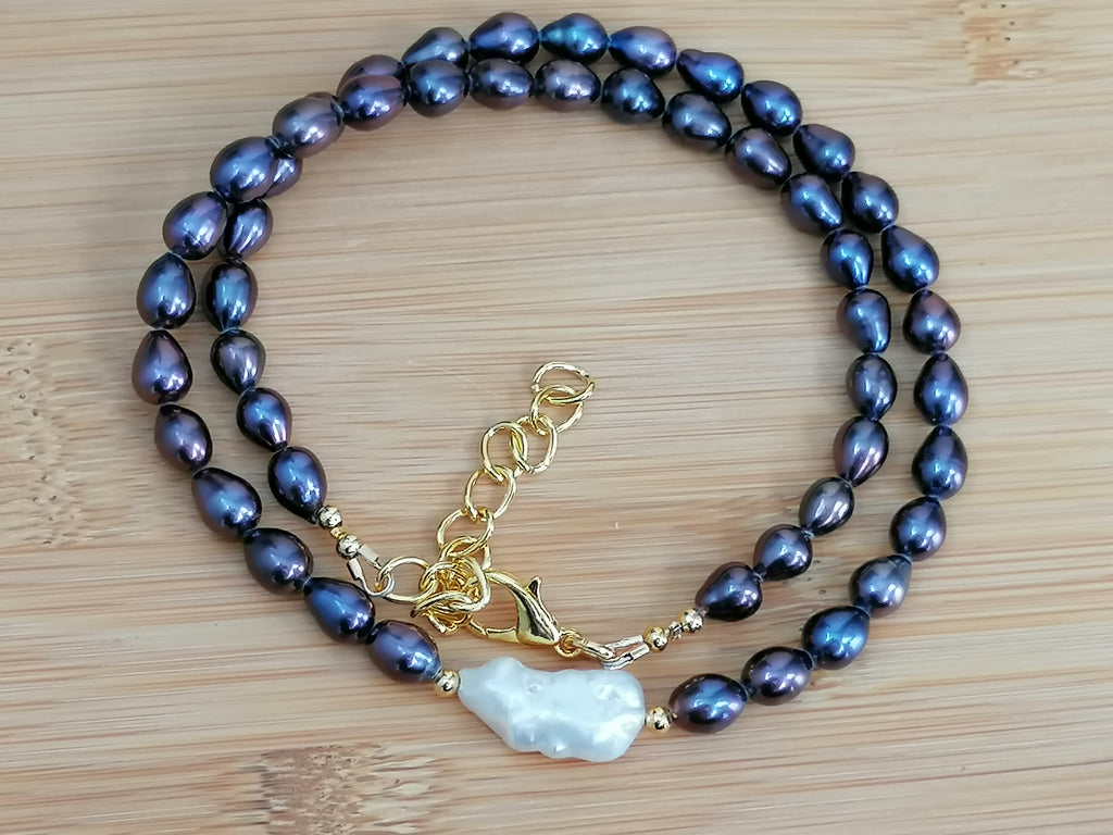 Cultured Freshwater Peacock Pearl Necklace with Baroque Centre Pearl