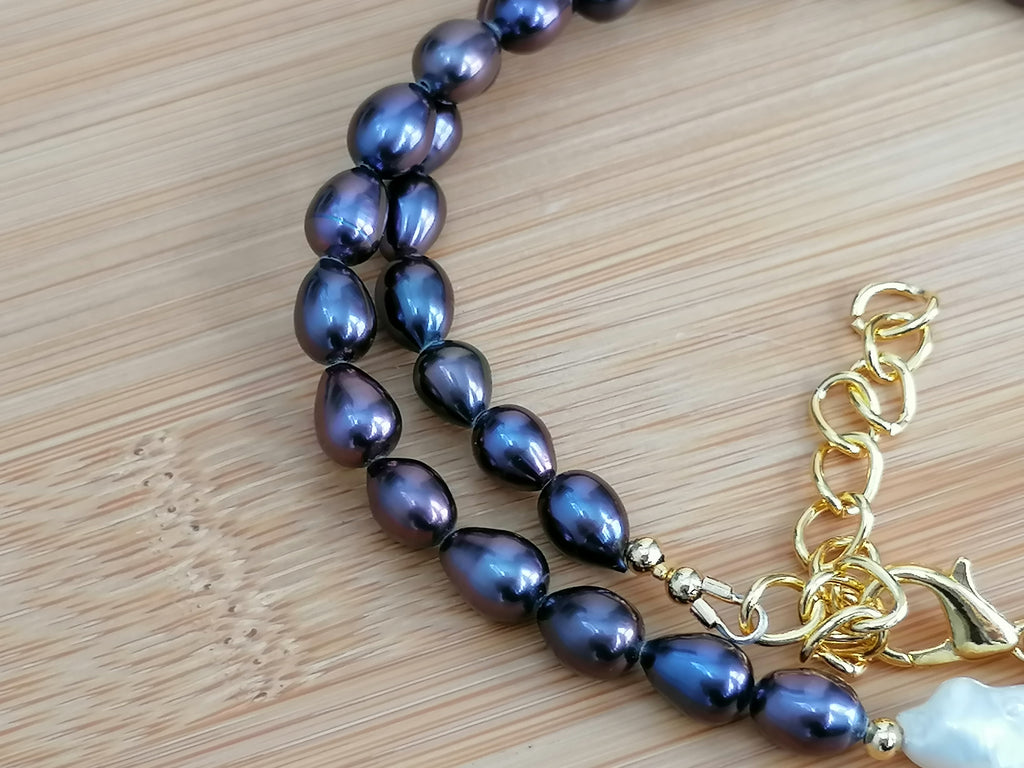 Cultured Freshwater Peacock Pearl Necklace with Baroque Centre Pearl
