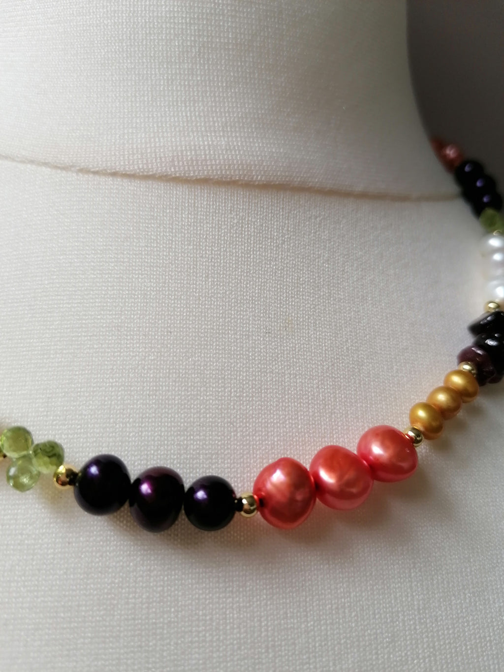 Freshwater Pearl, Garnet & Peridot Necklace semi-precious