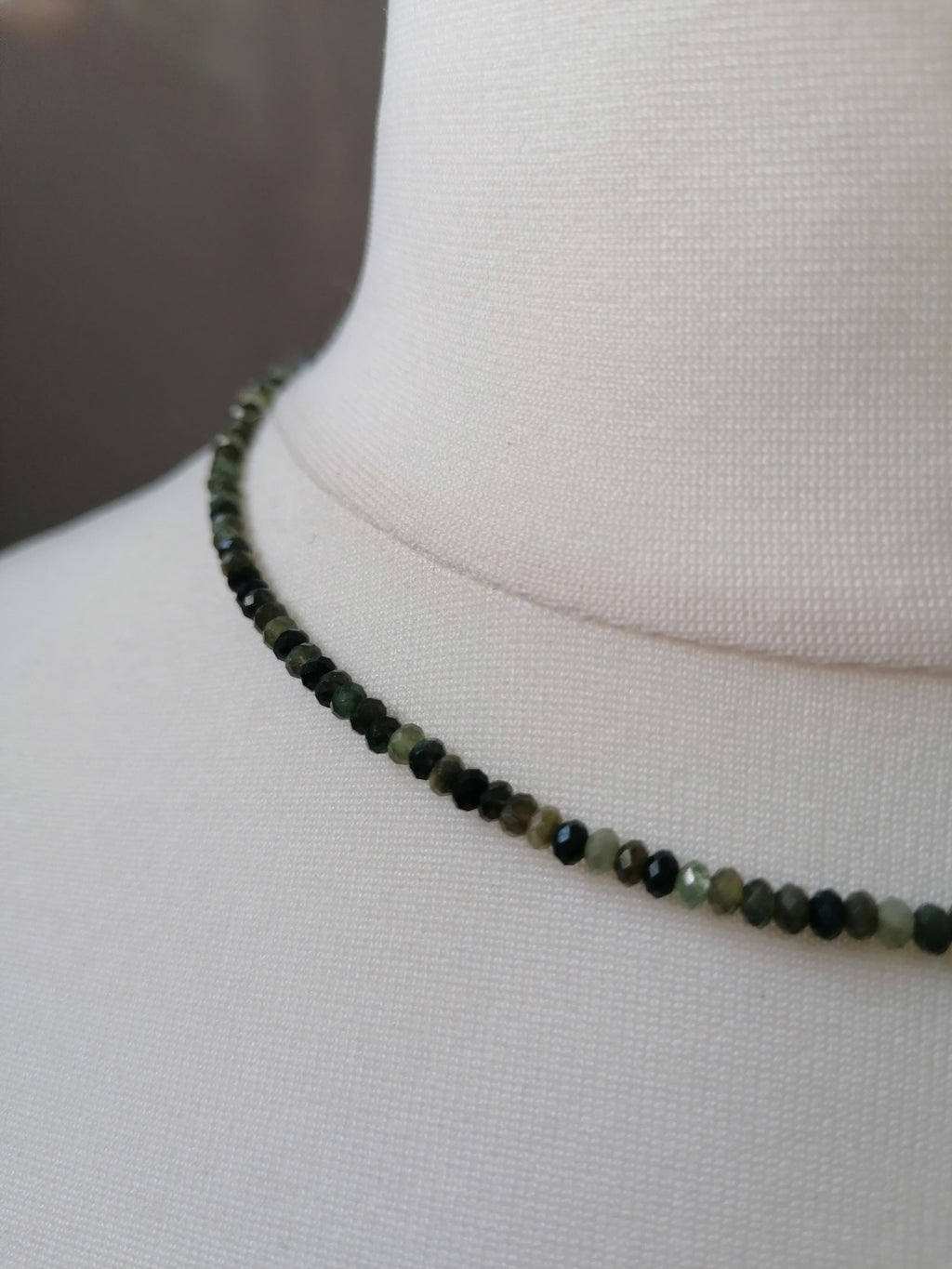 Moss Agate Gemstone Choker Necklace