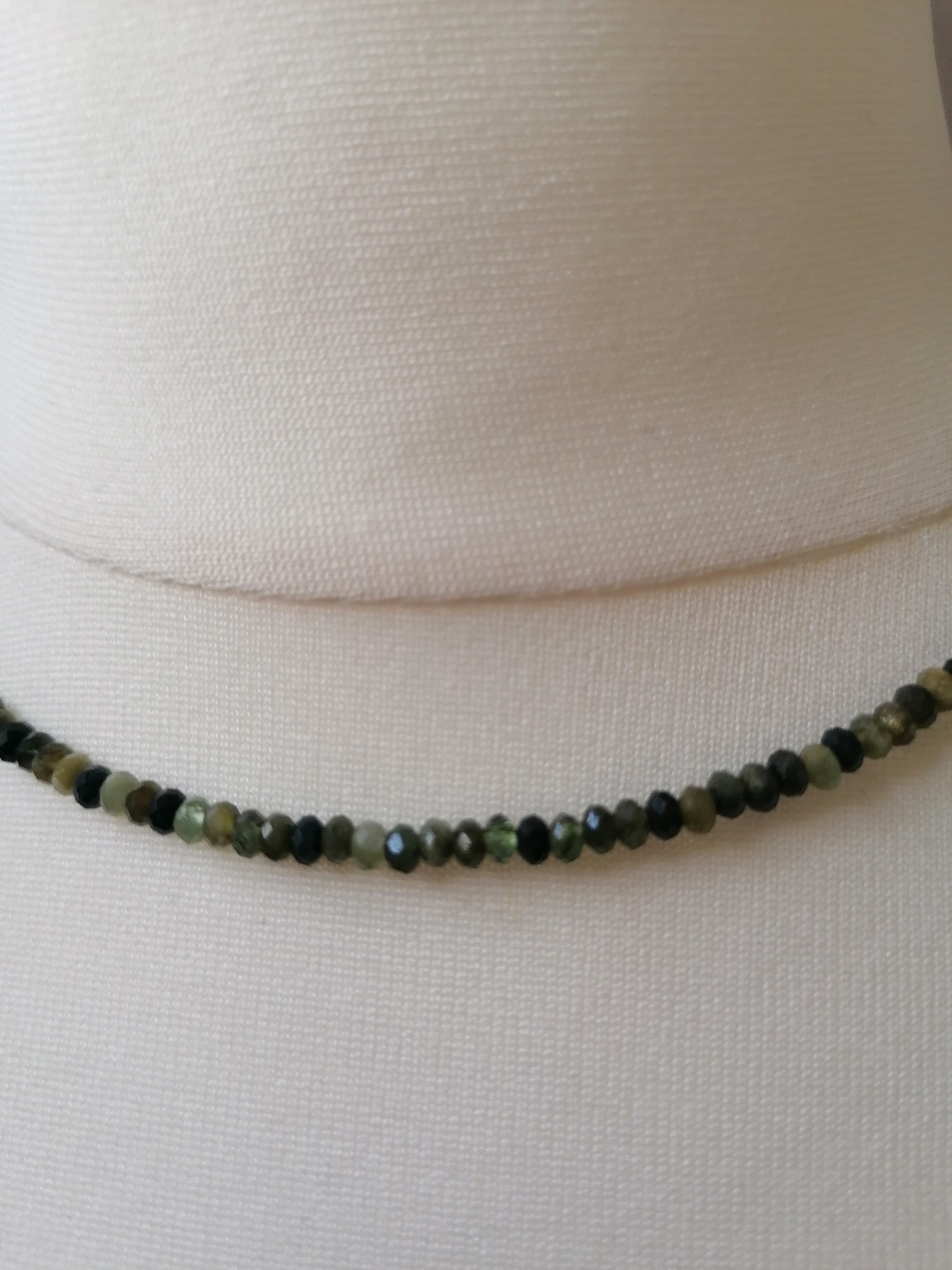 Moss Agate Gemstone Choker Necklace