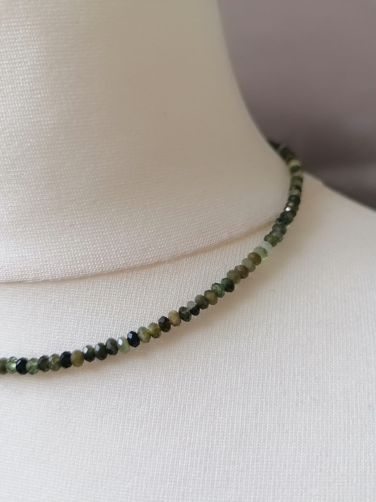 Moss Agate Gemstone Choker Necklace